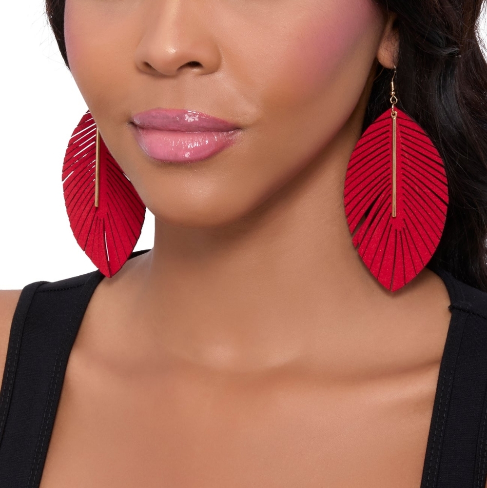 Metallic Detail Leaf Drop Earrings - Red